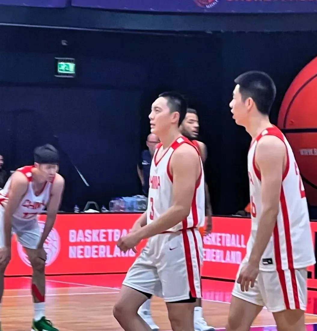 包含清晨荷甲焦点战,深圳男篮再遭质疑,信心回归,控场能力受关注的词条 包含清晨荷甲焦点战,深圳男篮再遭质疑,信心回归,控场能力受关注的词条